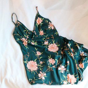 Urban Outfitters (UO) Betsy Satin Tie-Front Midi M